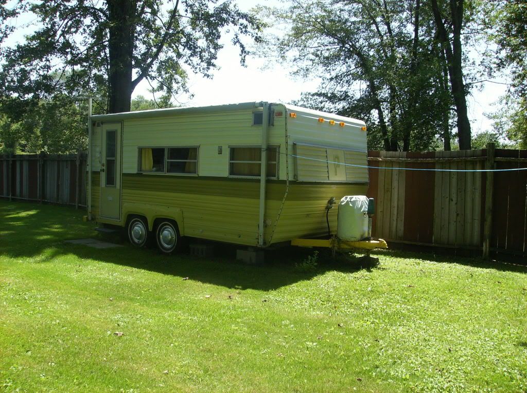 trailerandcar006.jpg