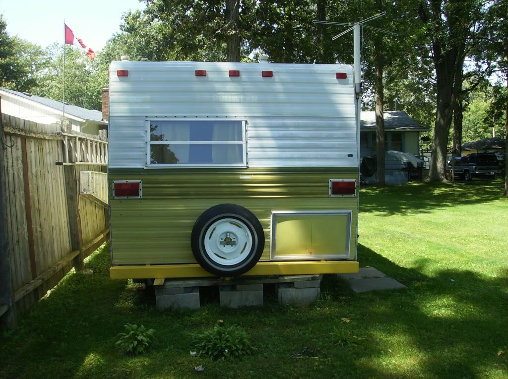 trailerandcar009.jpg