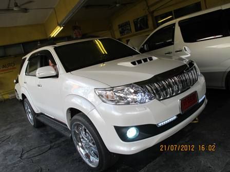 S.V.AUTO มีที่เดียวระวังพวกแอบอ้าง PROJECTOR+XENON+LED DAYLIGHT + @PATA CLICK !.