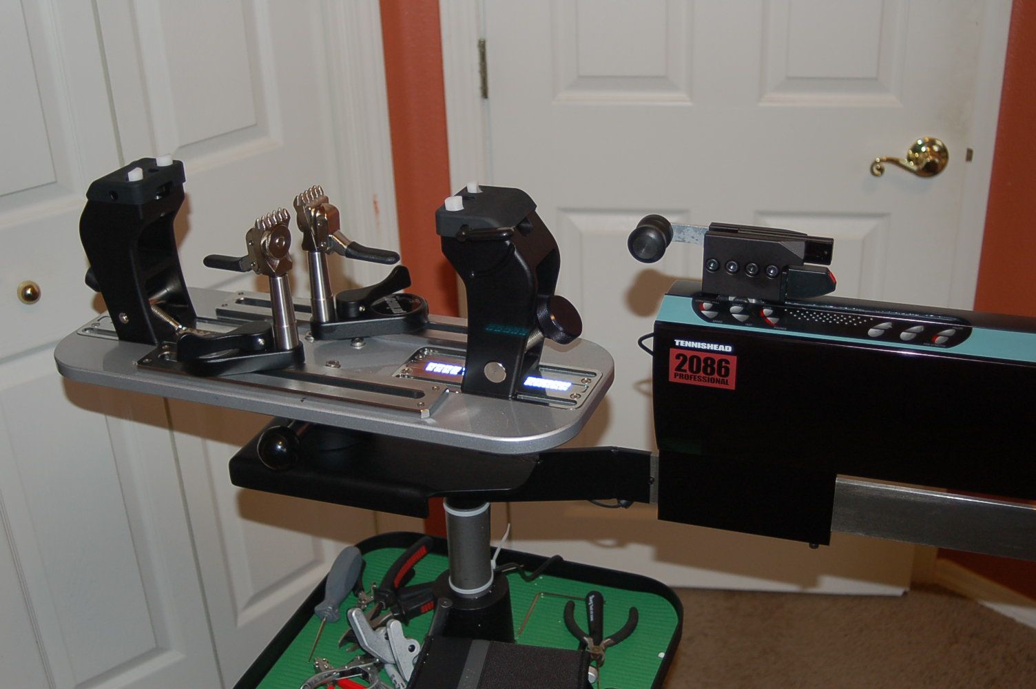 prince neos 1500 stringing machine used