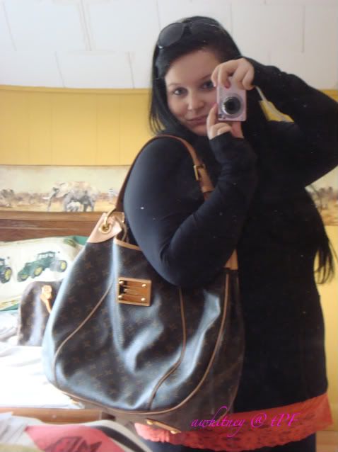 More to LVoe - Curvy ladies and the LV they love - PurseForum