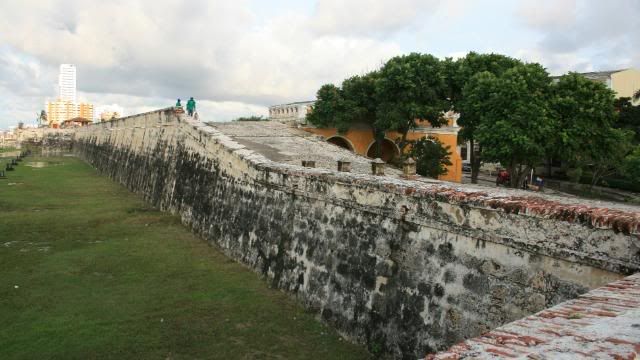 Viaje a Cartagena de Indias y Parque Tayrona - Blogs de Colombia - La muralla de Cartagena (1)
