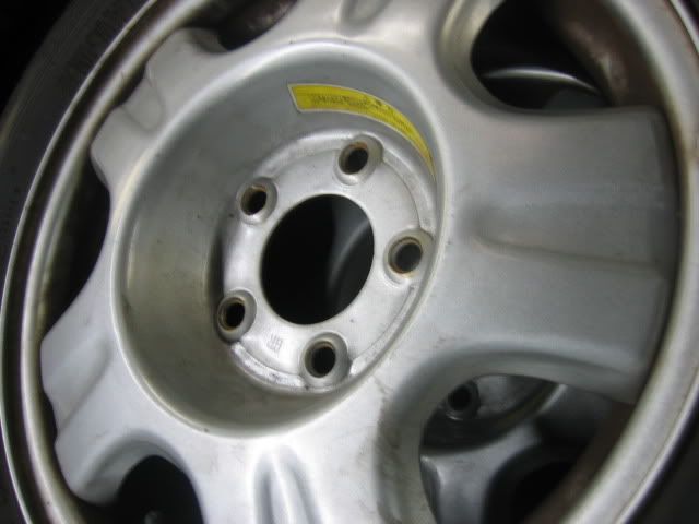 http://i668.photobucket.com/albums/vv48/jdmtoronto/Album1/IMG_0031.jpg
