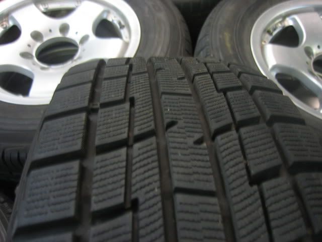 http://i668.photobucket.com/albums/vv48/jdmtoronto/Album1/IMG_0114.jpg