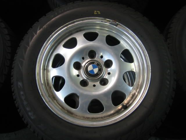 http://i668.photobucket.com/albums/vv48/jdmtoronto/Album1/IMG_0115.jpg