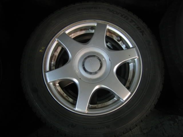 http://i668.photobucket.com/albums/vv48/jdmtoronto/Album1/IMG_0207.jpg
