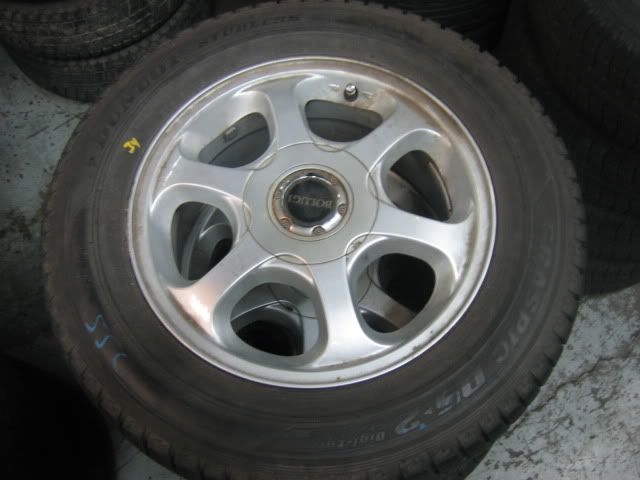 http://i668.photobucket.com/albums/vv48/jdmtoronto/Album1/IMG_0301.jpg