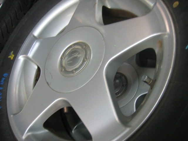 http://i668.photobucket.com/albums/vv48/jdmtoronto/Album1/IMG_0320.jpg