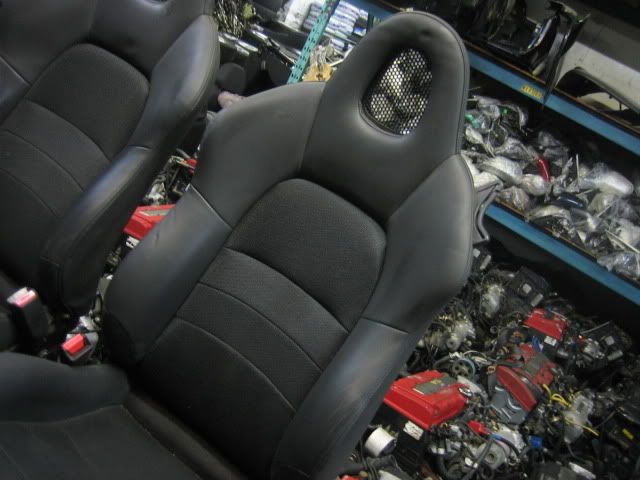 http://i668.photobucket.com/albums/vv48/jdmtoronto/Album1/IMG_3138.jpg