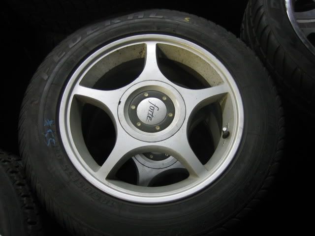 http://i668.photobucket.com/albums/vv48/jdmtoronto/Album1/IMG_9689_zps7578d3d3.jpg