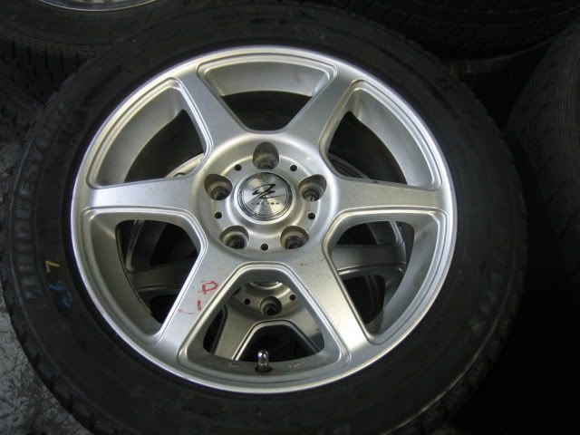 http://i668.photobucket.com/albums/vv48/jdmtoronto/Album1/IMG_9721_zps15ef6fe8.jpg
