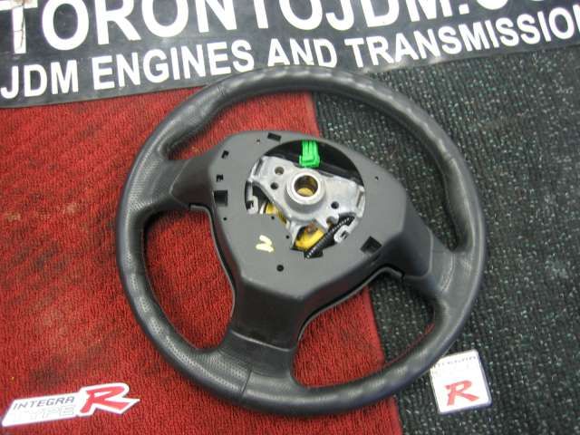 http://i668.photobucket.com/albums/vv48/jdmtoronto/febcontainer/IMG_3116-640_zps9ad2a270.jpg