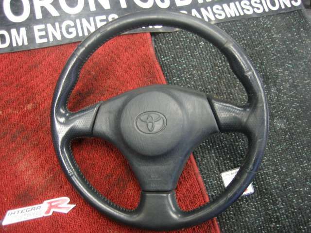 http://i668.photobucket.com/albums/vv48/jdmtoronto/febcontainer/IMG_3129-640_zps8f84a4fa.jpg