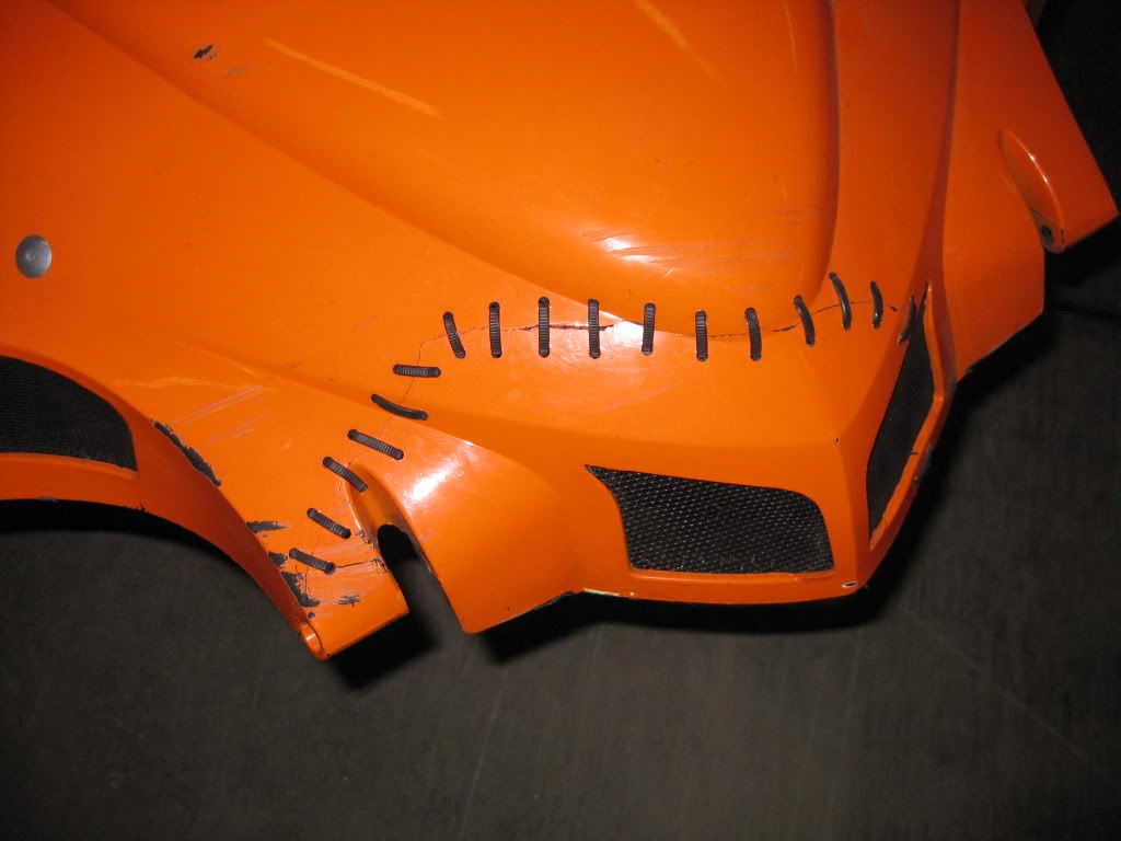 M1000Hood002.jpg